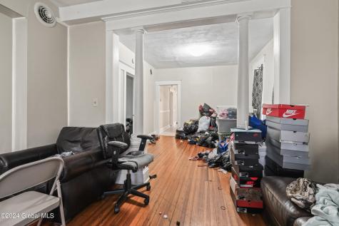 88 Woodlawn Avenue Albany NY 12208