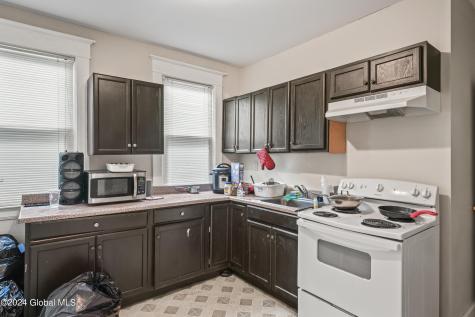 88 Woodlawn Avenue Albany NY 12208