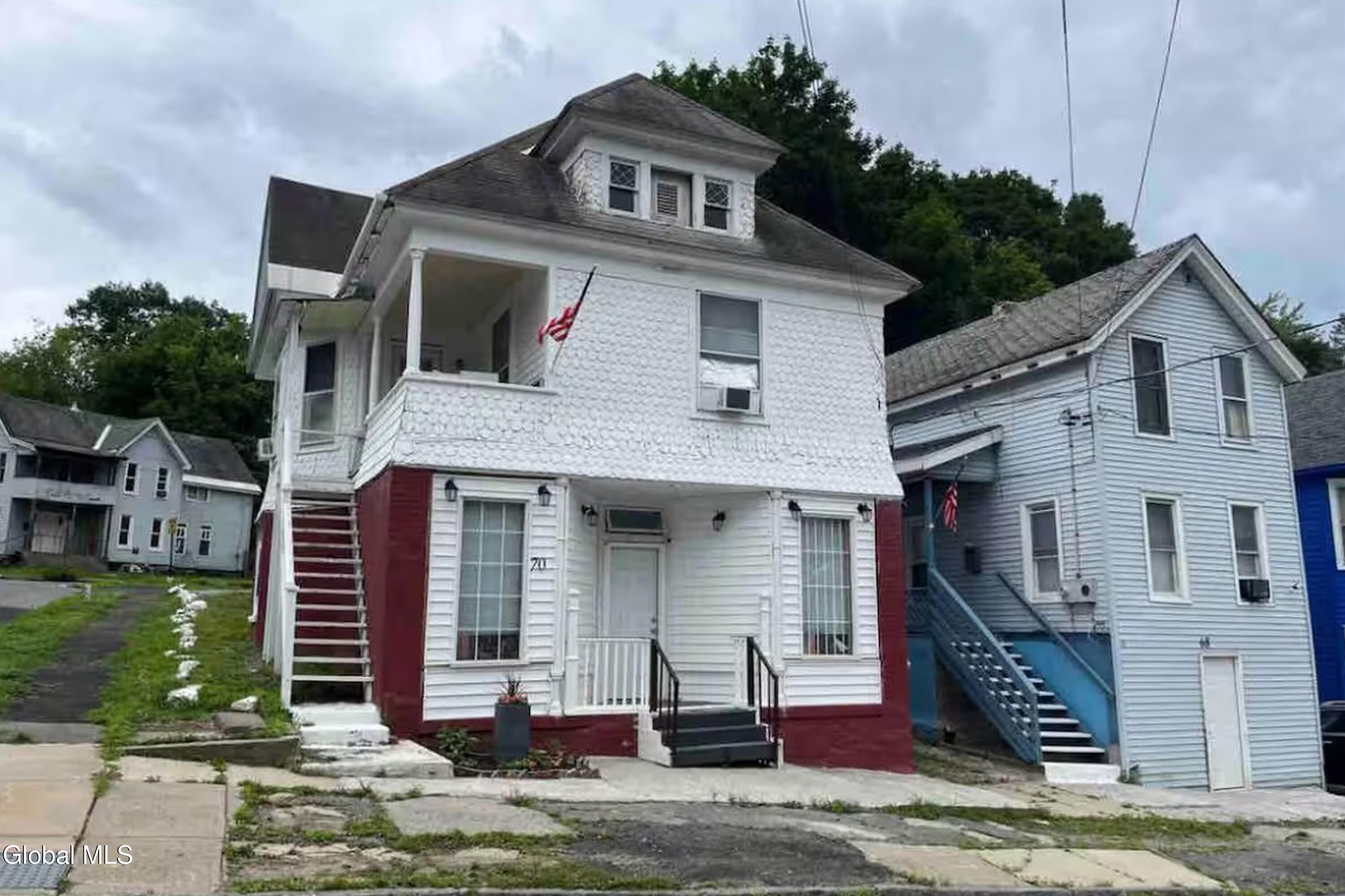 68 E Pine Street Gloversville NY 12078