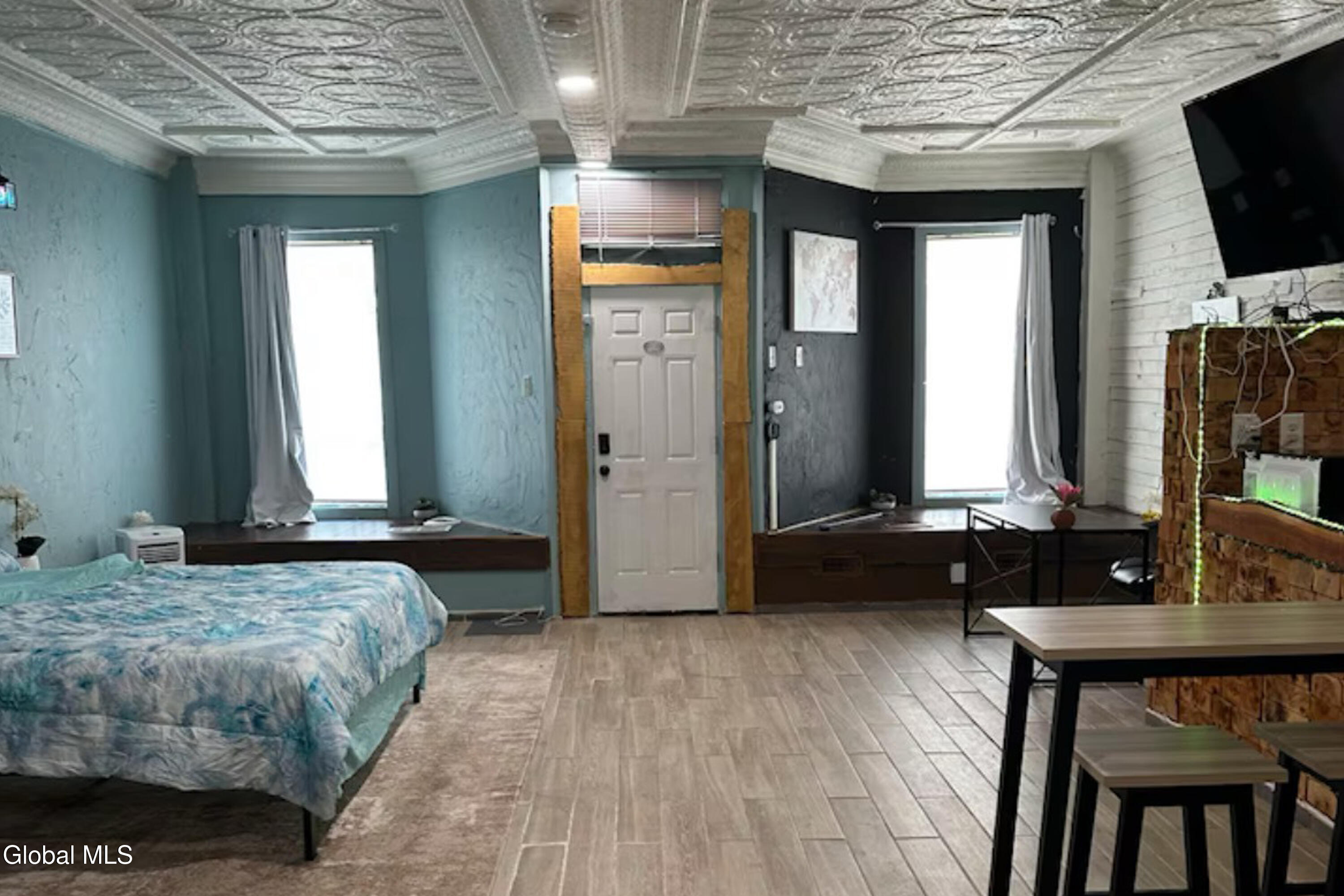 68 E Pine Street Gloversville NY 12078