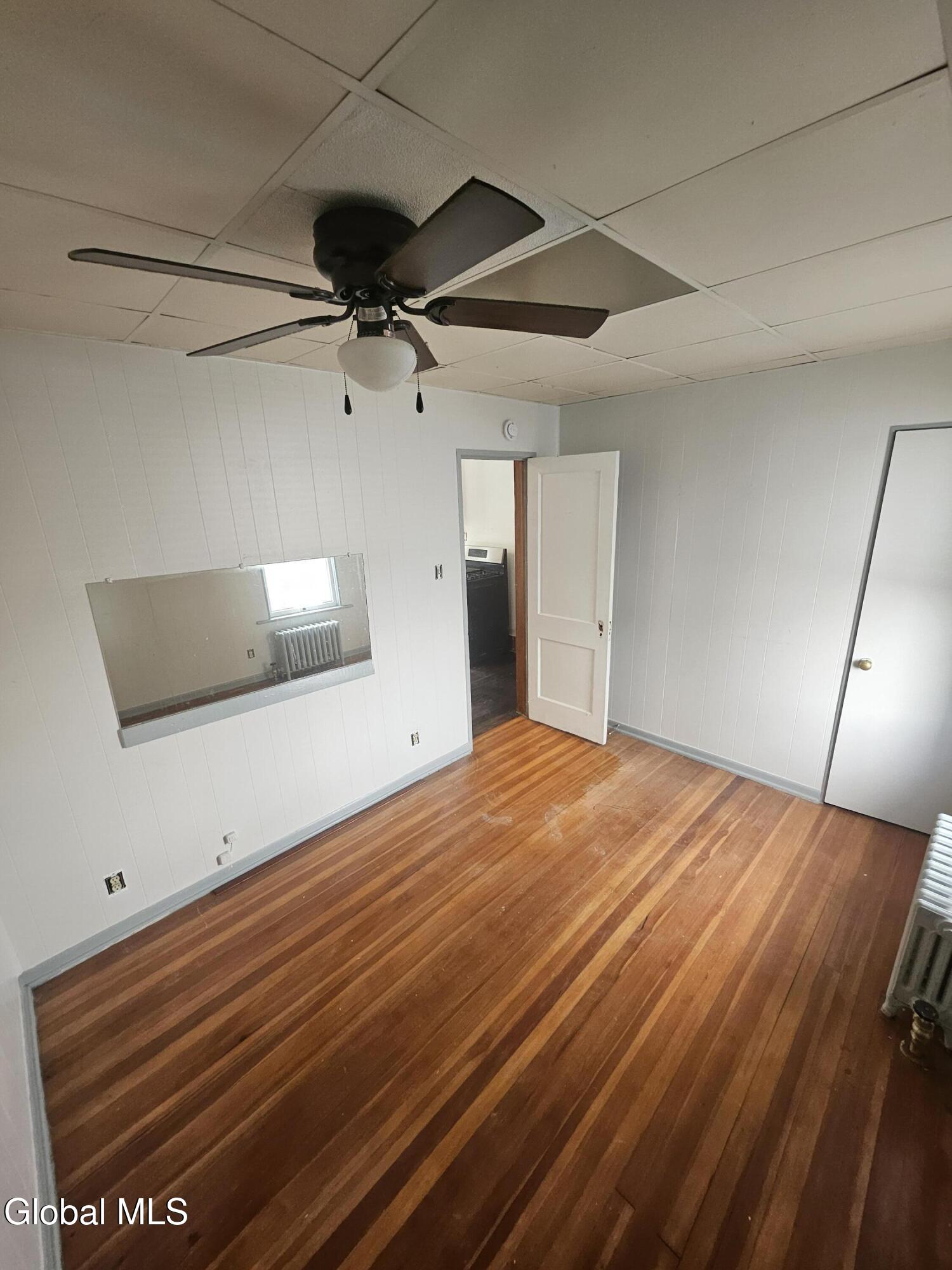 8 Lomasney Avenue Schenectady NY 12308