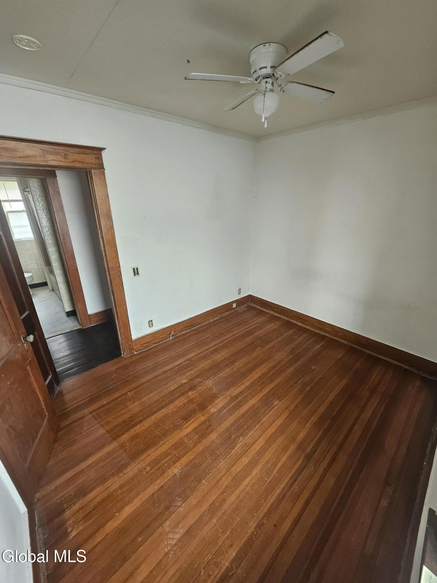 8 Lomasney Avenue Schenectady NY 12308