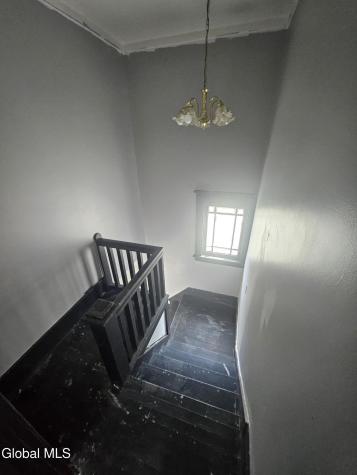 8 Lomasney Avenue Schenectady NY 12308