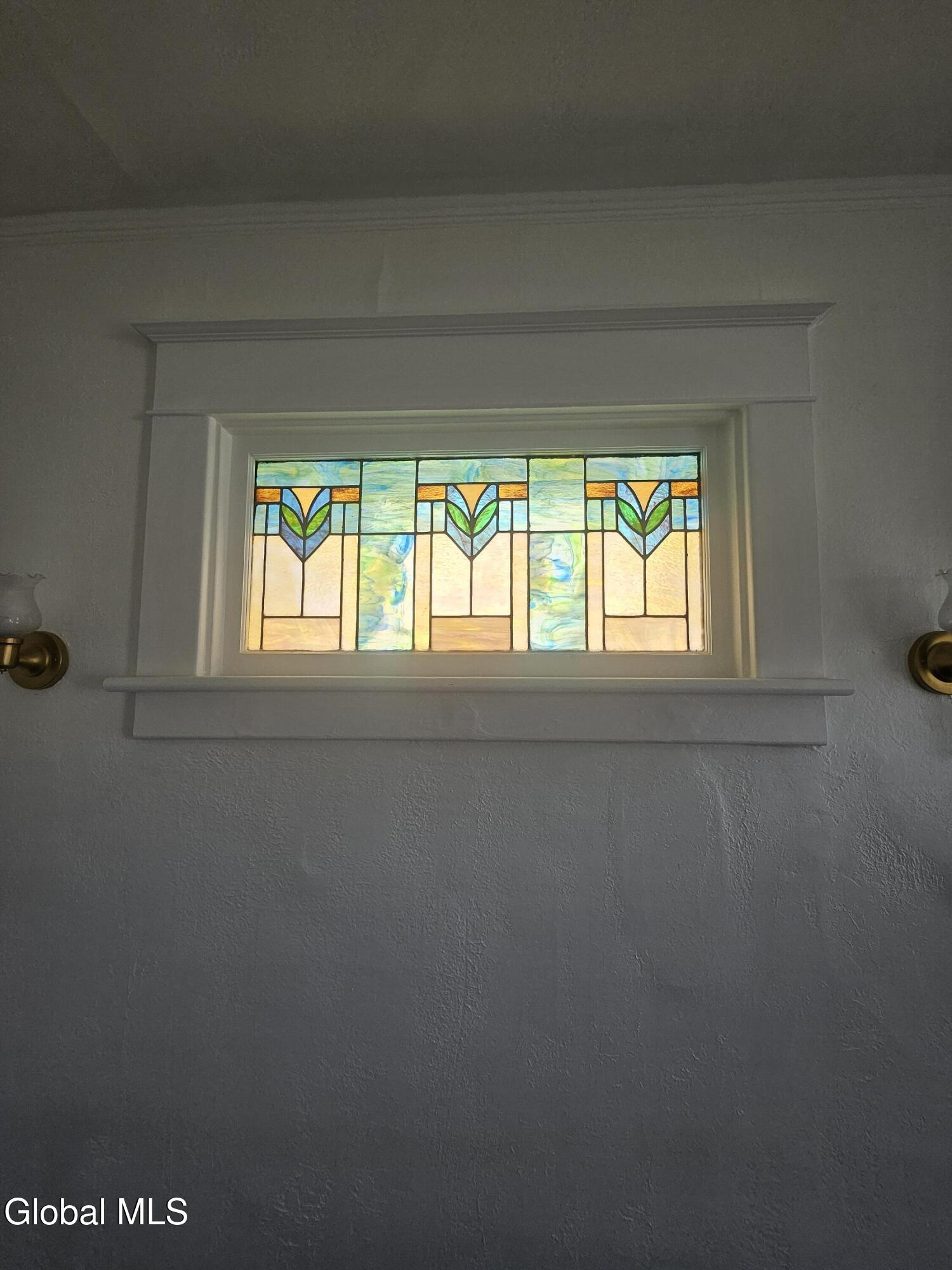 8 Lomasney Avenue Schenectady NY 12308
