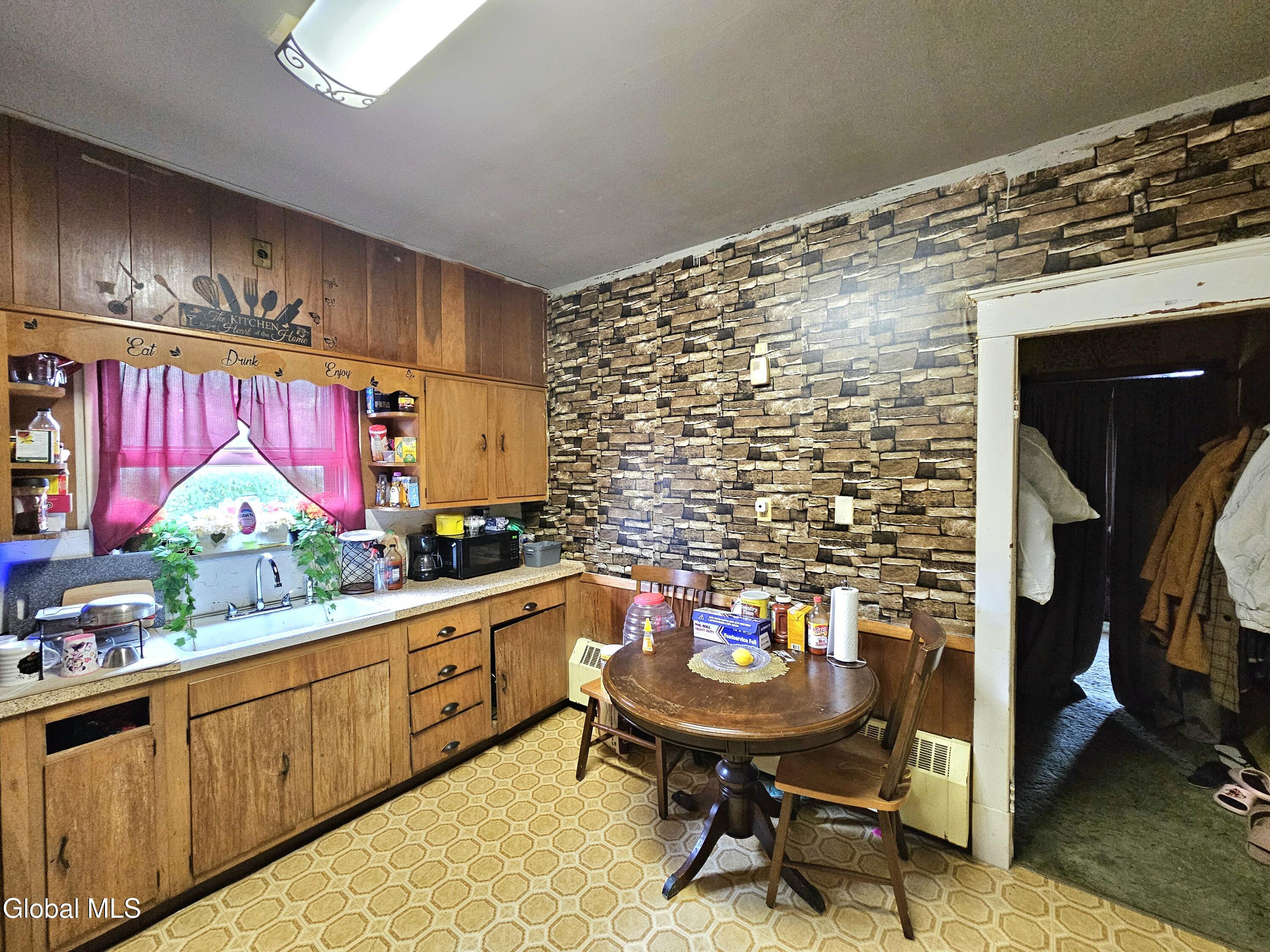 1701 Lenox Road Schenectady NY 12308