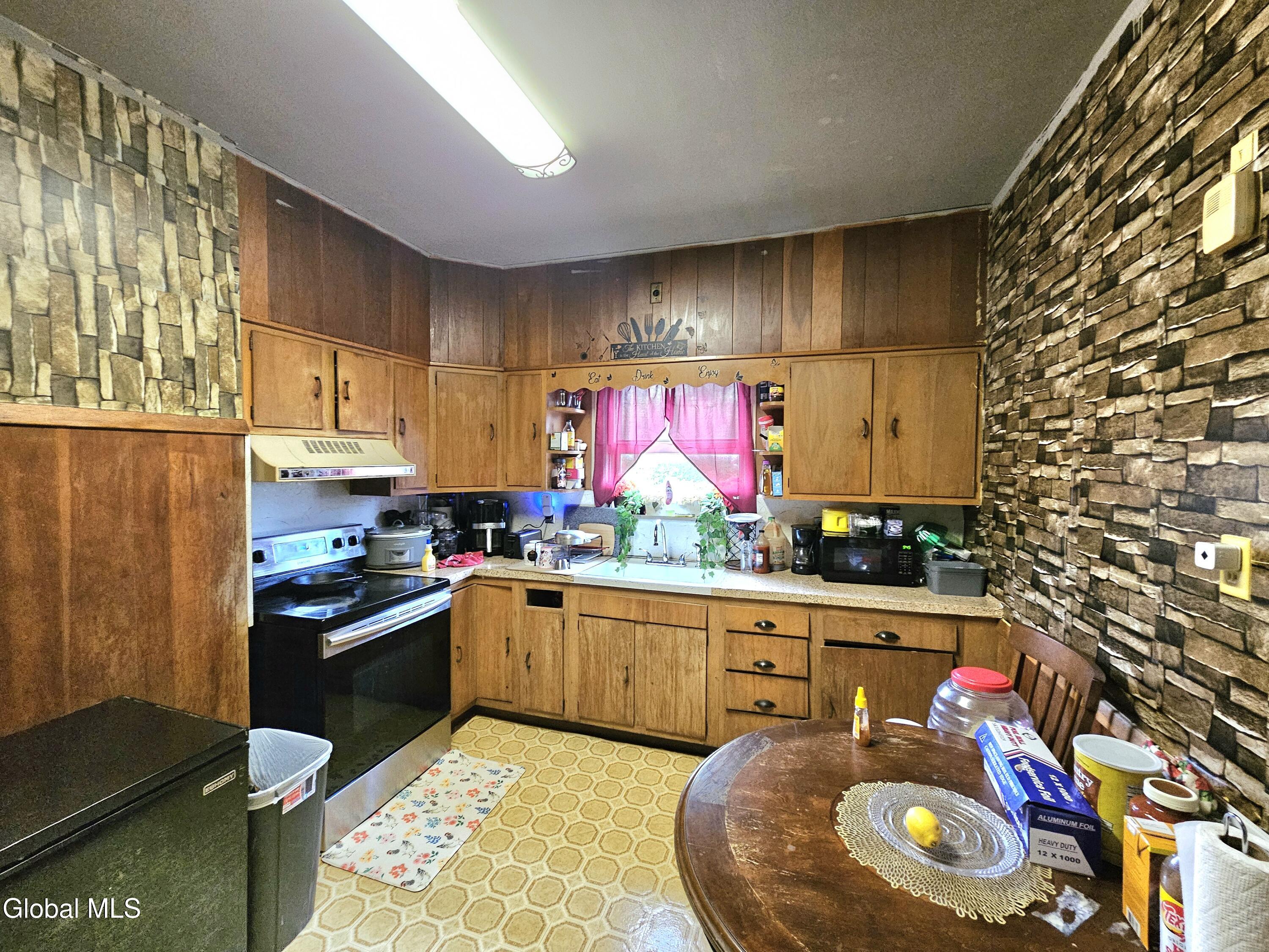 1701 Lenox Road Schenectady NY 12308