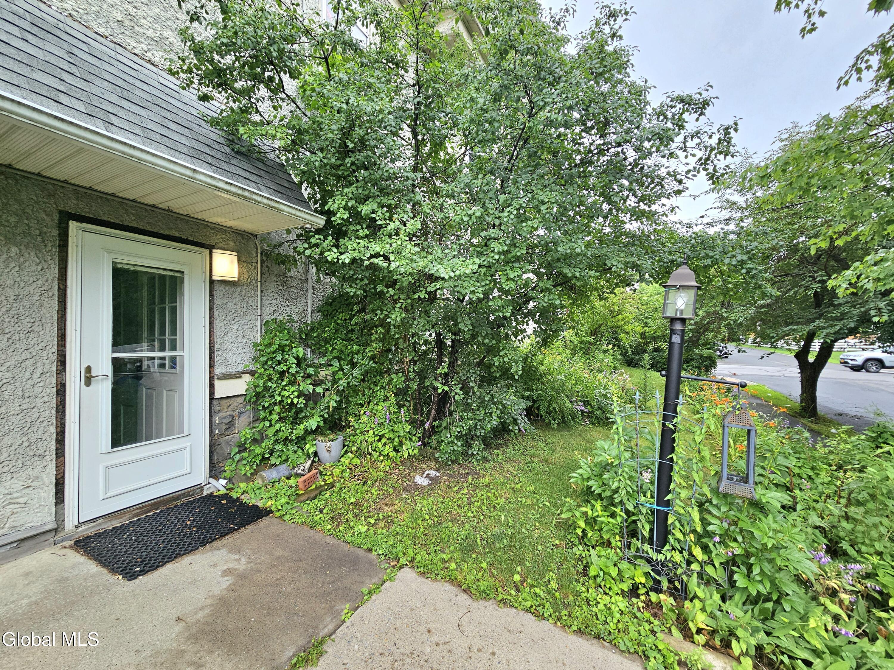 1701 Lenox Road Schenectady NY 12308