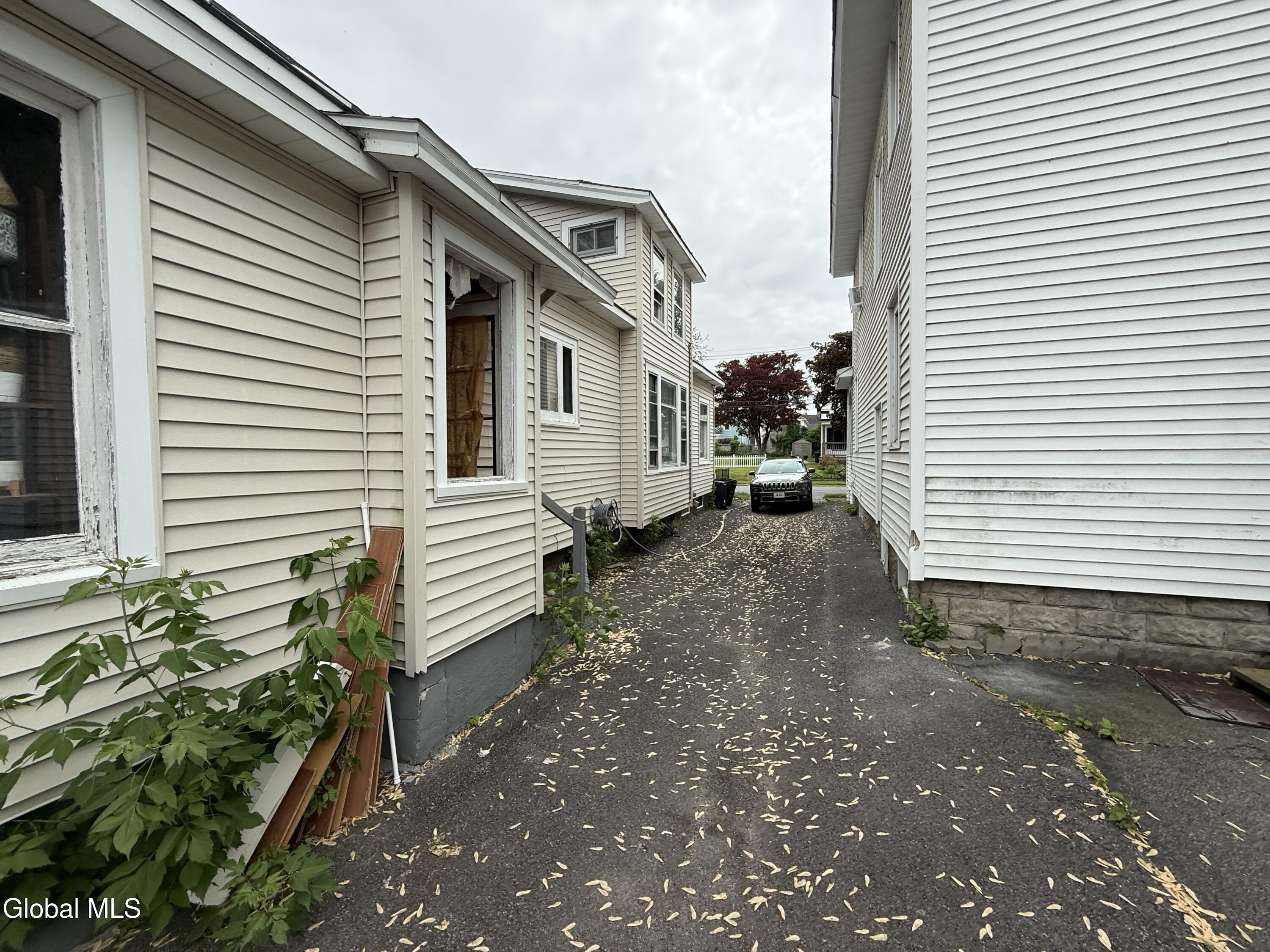 232 3rd Street Schenectady NY 12302