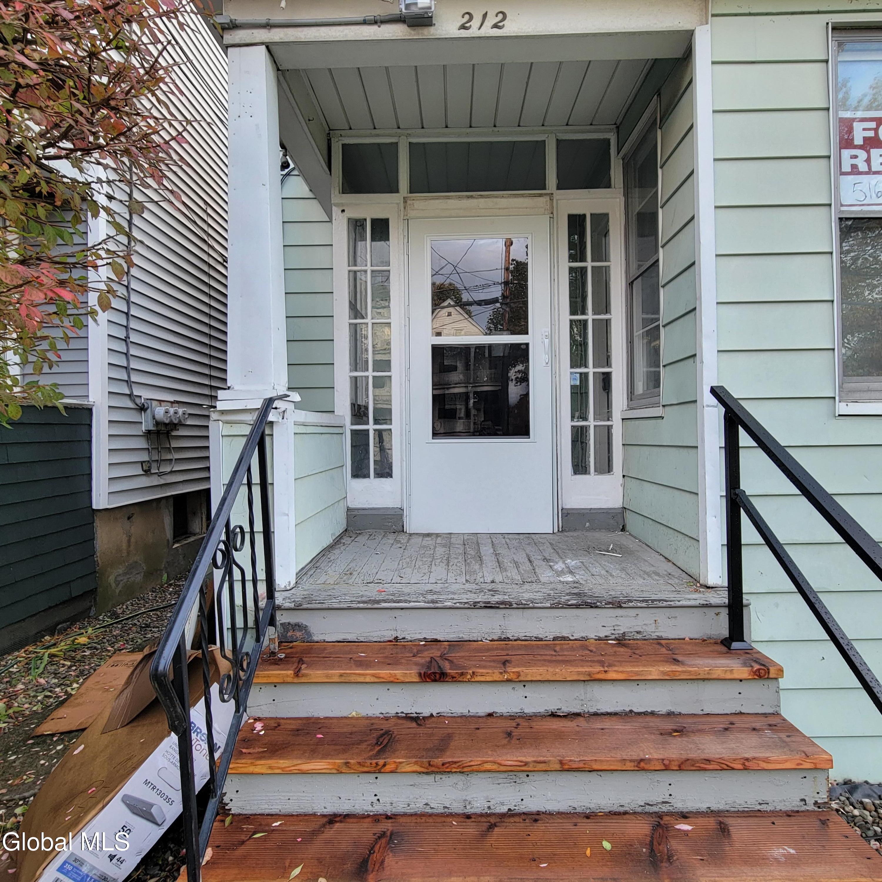 212 Ontario Street Albany NY 12203