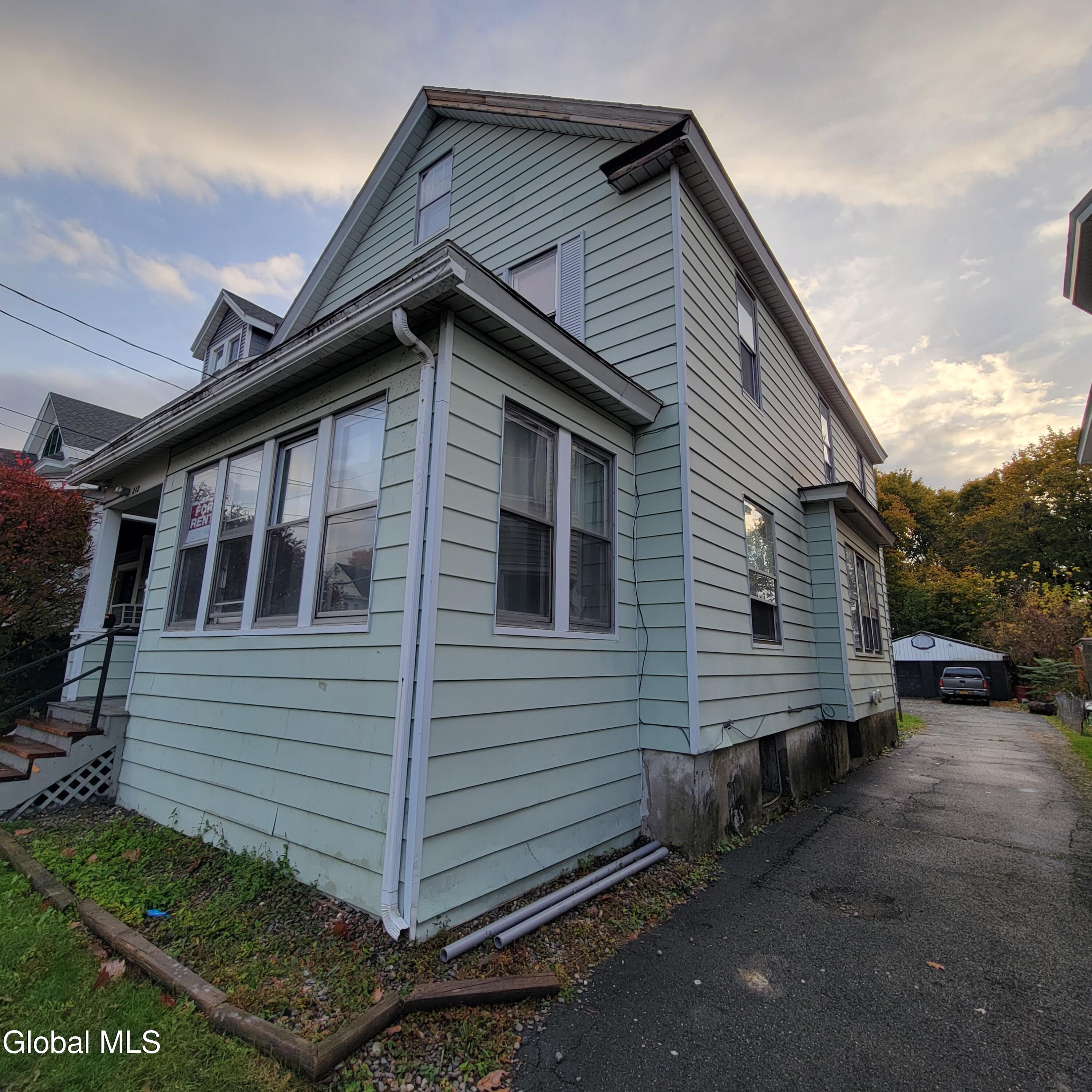 212 Ontario Street Albany NY 12203