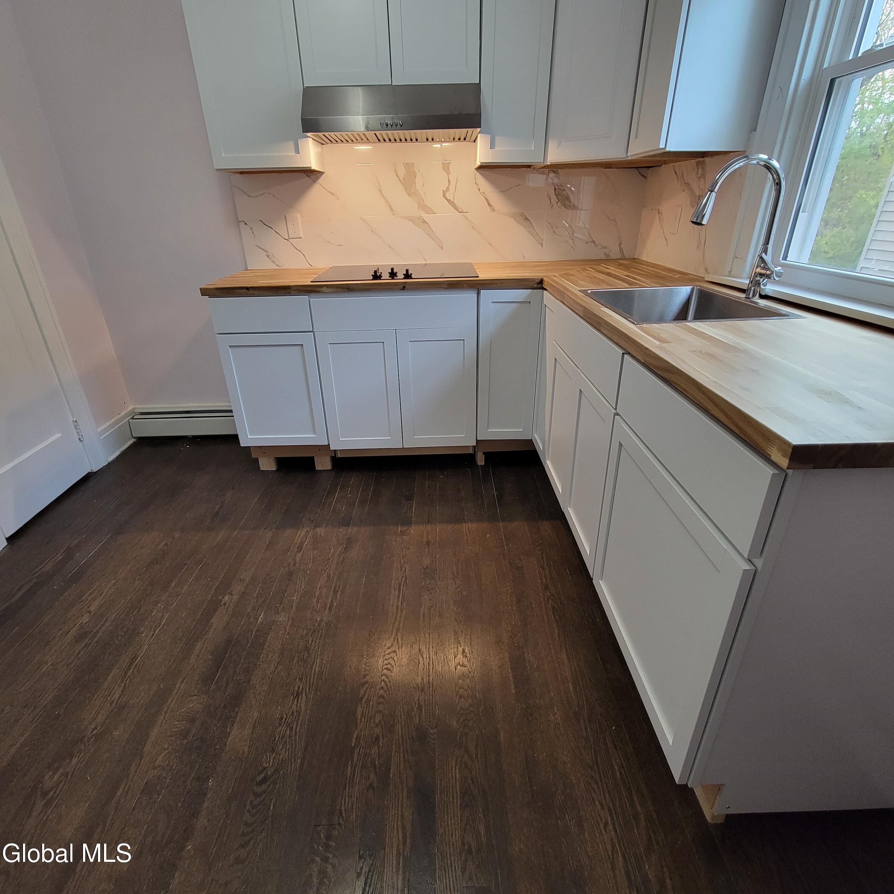 212 Ontario Street Albany NY 12203