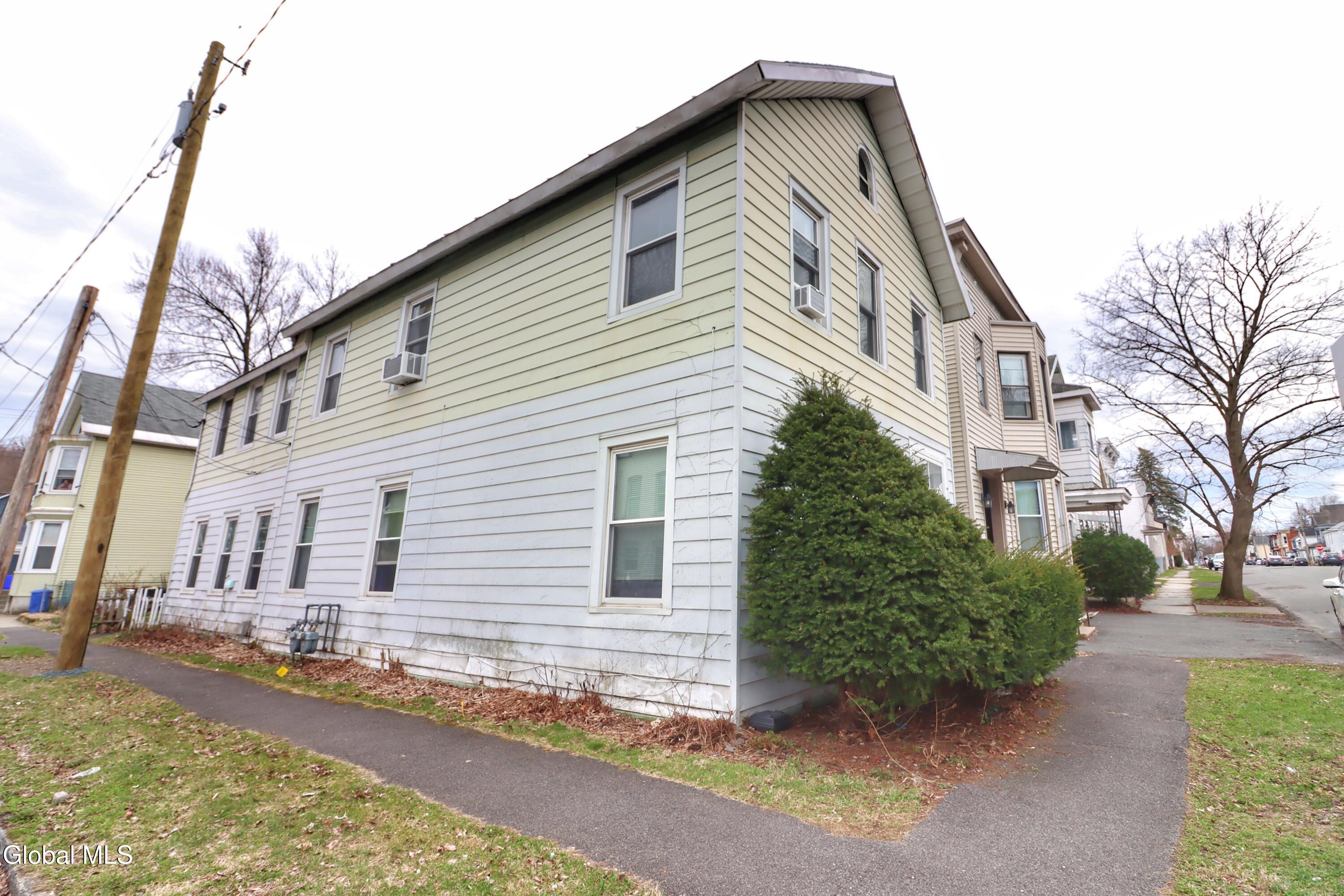 694 4th Avenue Troy NY 12182