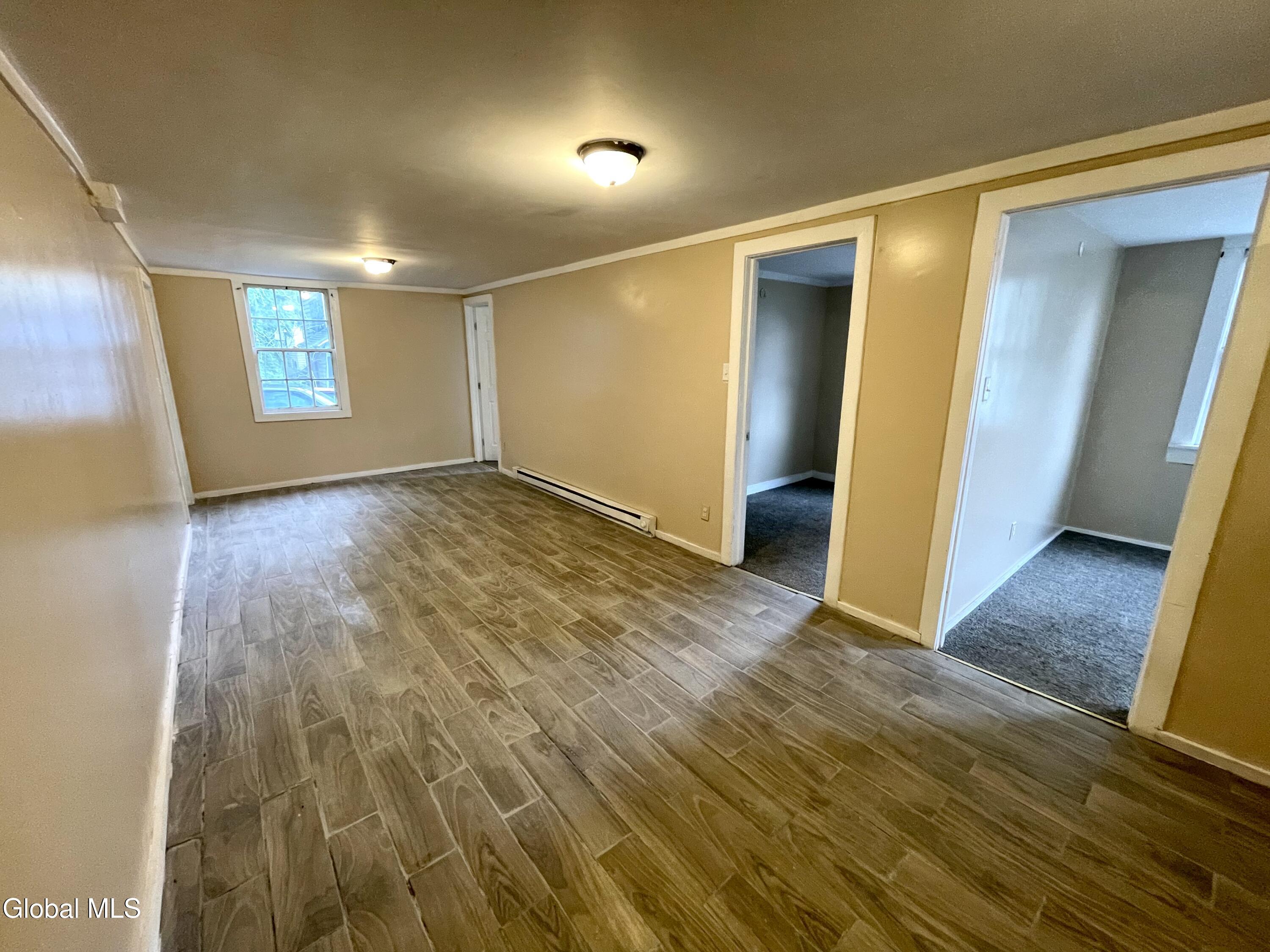 197 Vrooman Avenue Amsterdam NY 12010