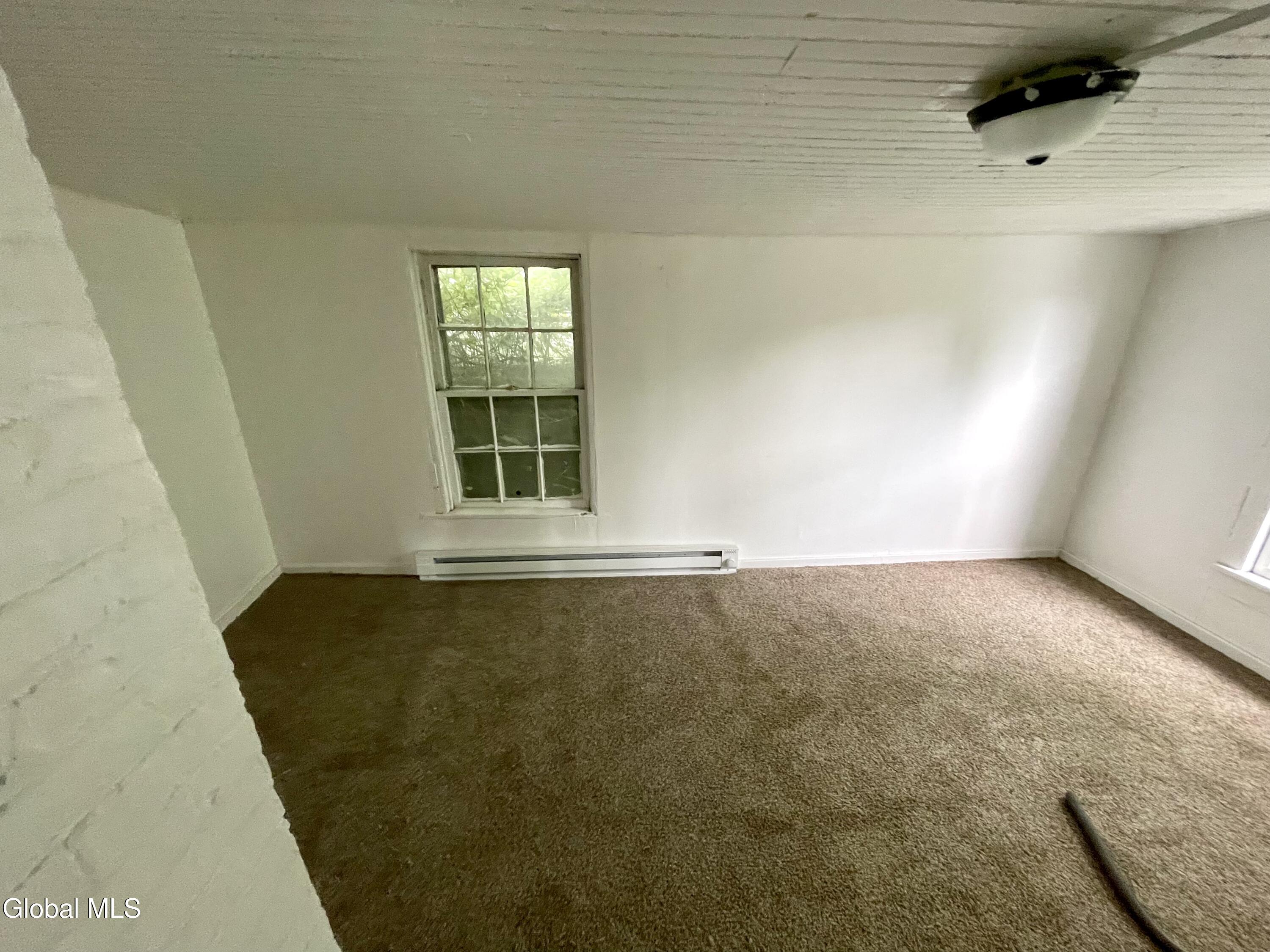 197 Vrooman Avenue Amsterdam NY 12010