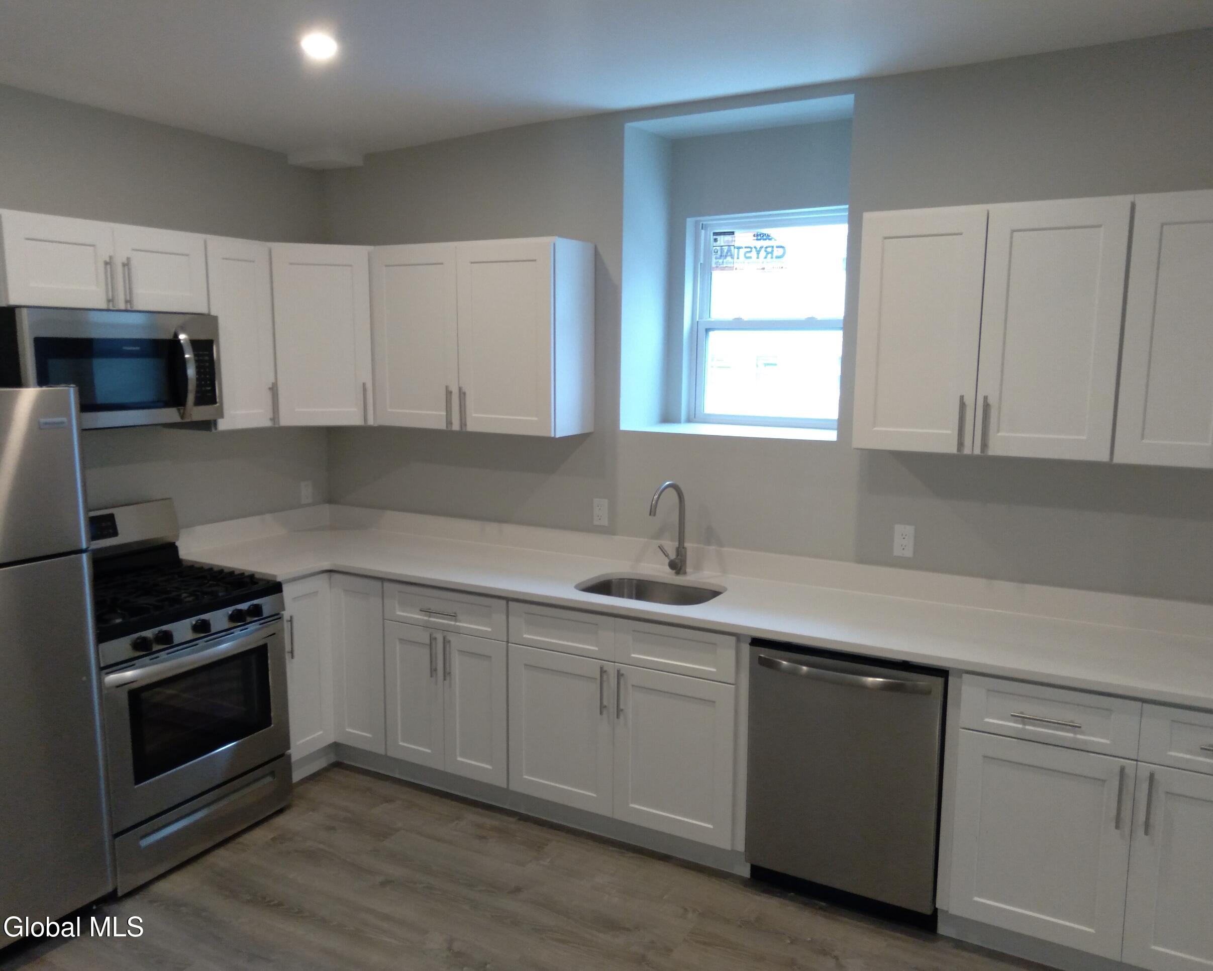 187 N Lake Avenue Albany NY 12206