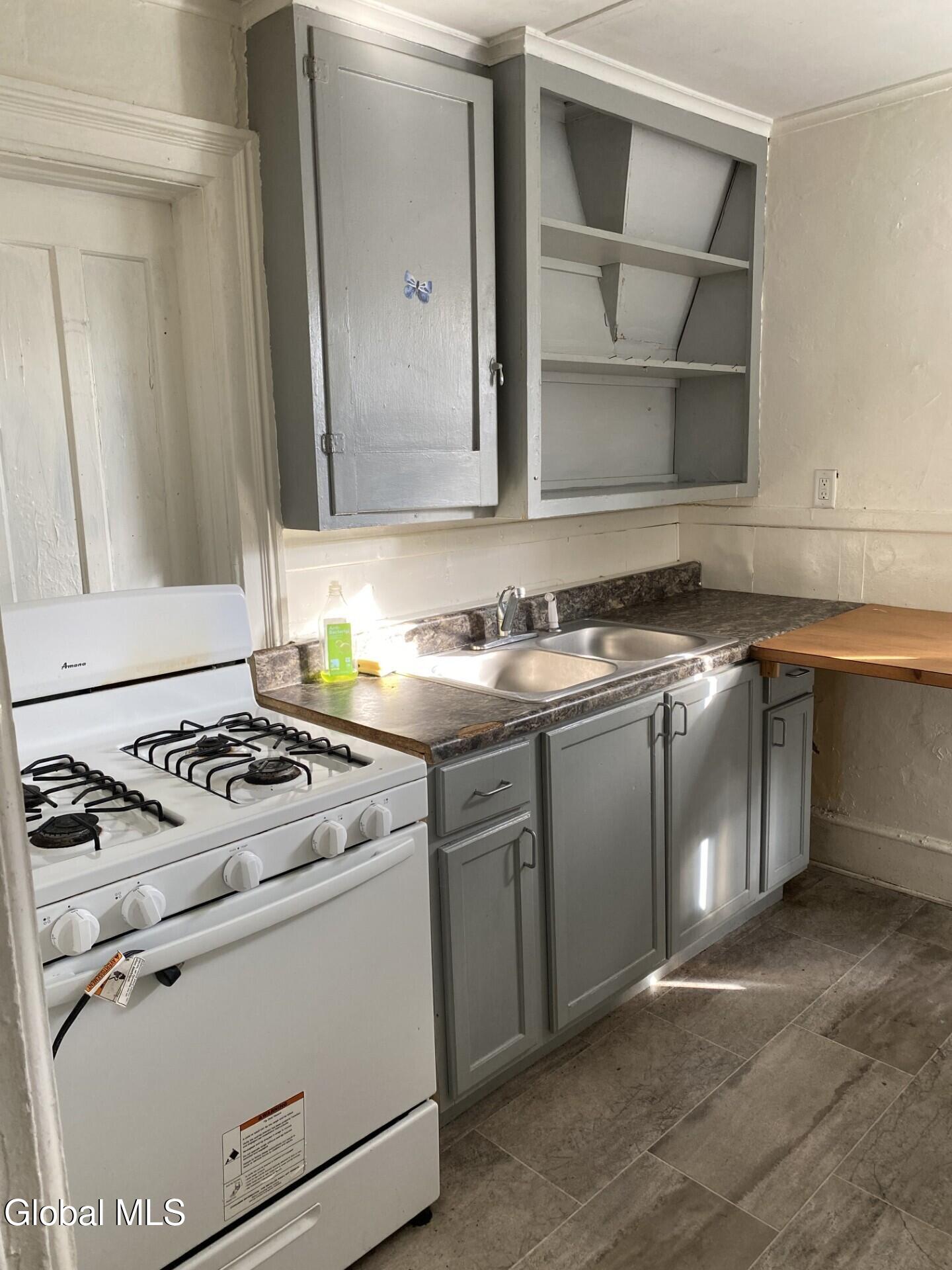 83 Fremont Street Gloversville NY 12078