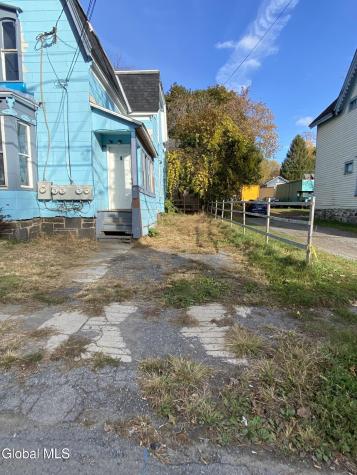 83 Fremont Street Gloversville NY 12078