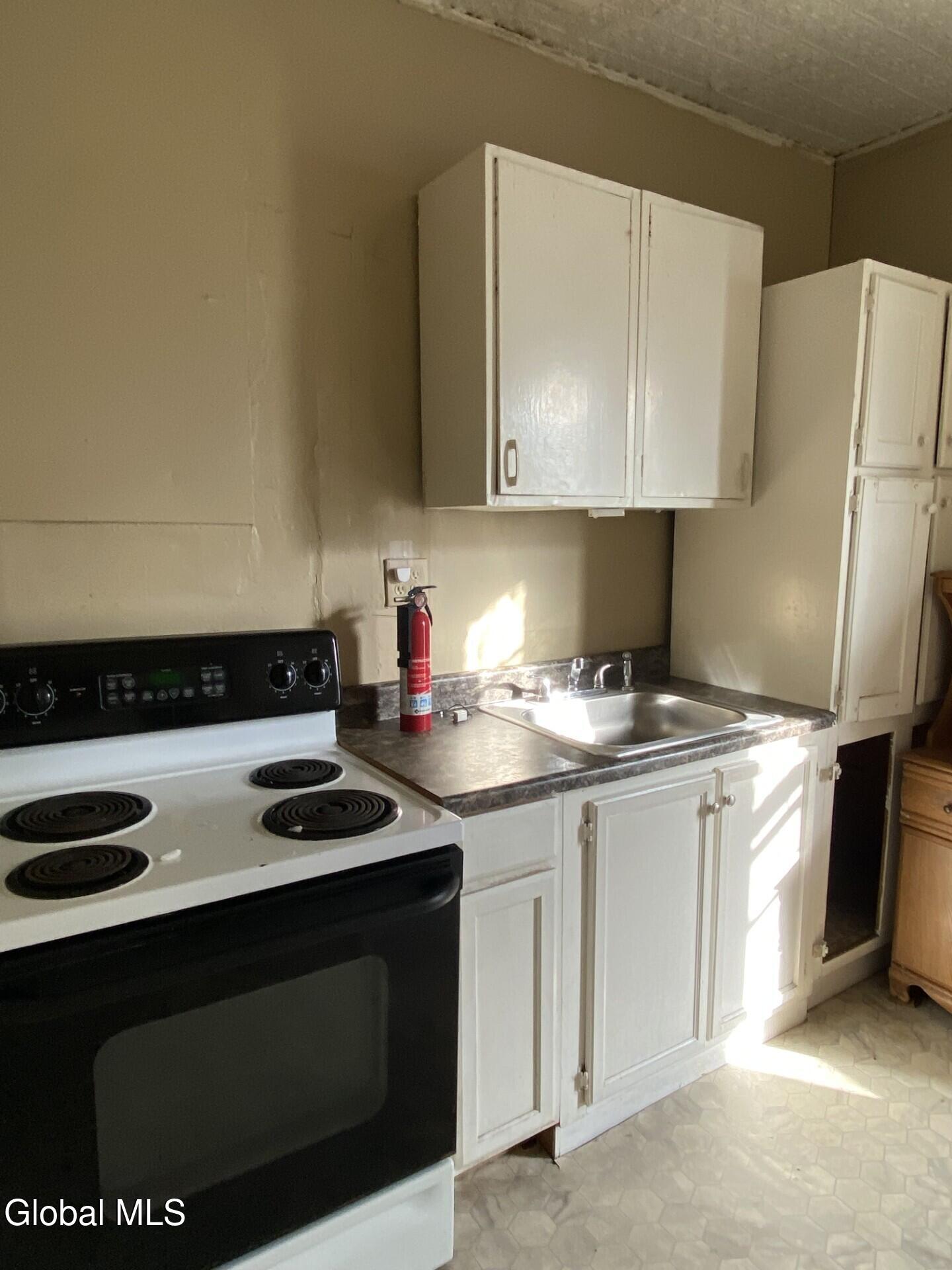 83 Fremont Street Gloversville NY 12078