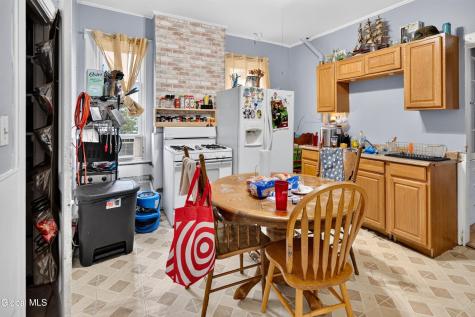 175 6th Avenue Troy NY 12180