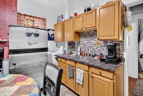 175 6th Avenue Troy NY 12180