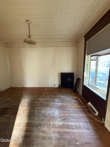 187 Bleecker Street Gloversville NY 12078