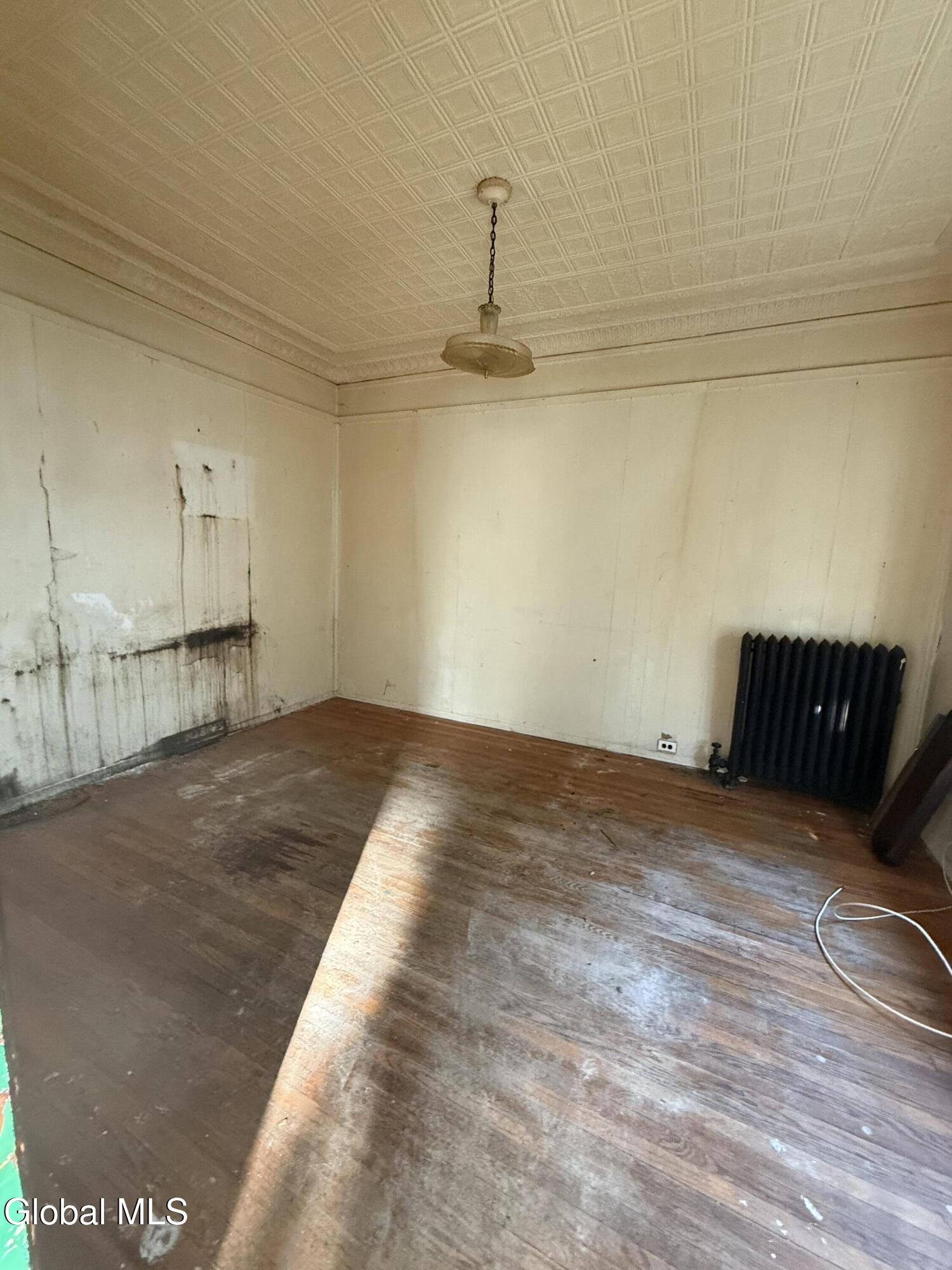 187 Bleecker Street Gloversville NY 12078