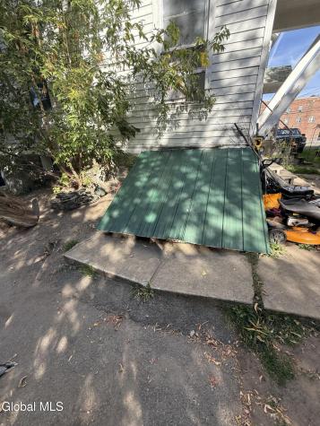 187 Bleecker Street Gloversville NY 12078