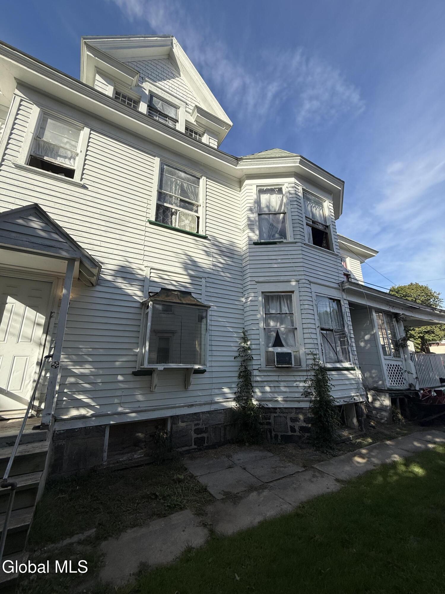 187 Bleecker Street Gloversville NY 12078