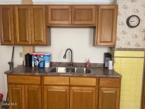 145 4th Street Troy NY 12180