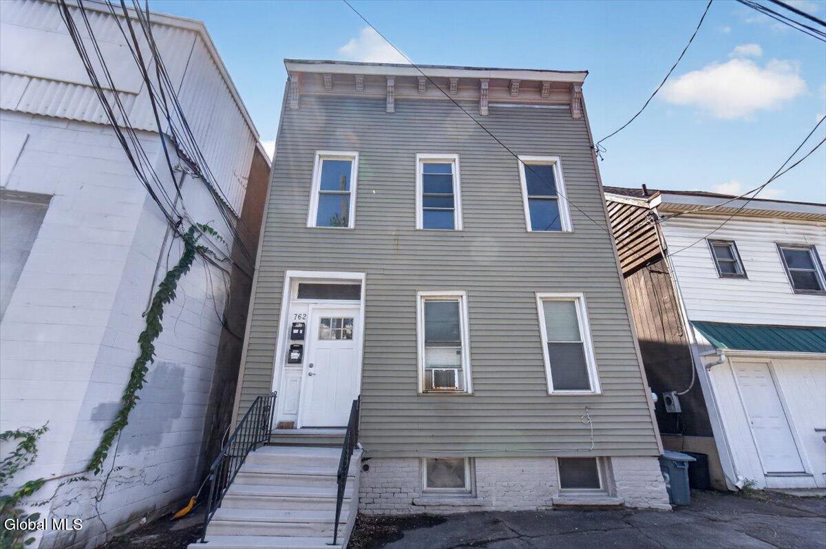 762 Clinton Avenue Albany NY 12206