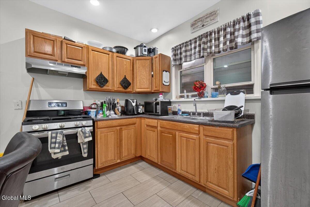 762 Clinton Avenue Albany NY 12206