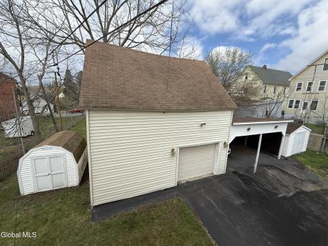12 Yeoman Street Amsterdam NY 12010
