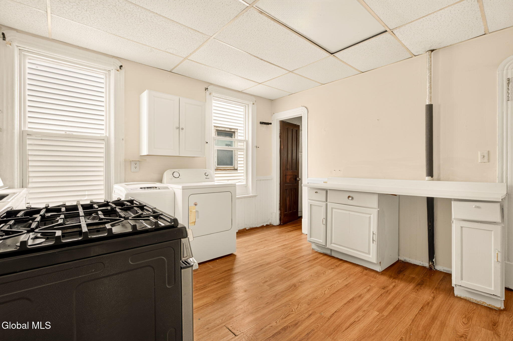 928 Delamont Avenue Schenectady NY 12307