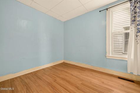 928 Delamont Avenue Schenectady NY 12307