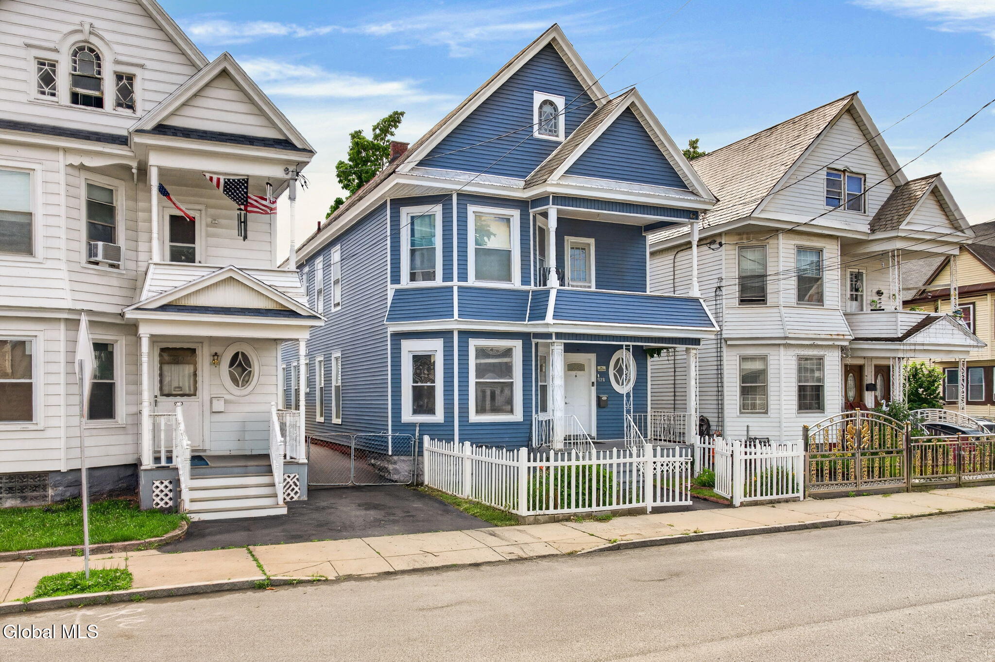 928 Delamont Avenue Schenectady NY 12307