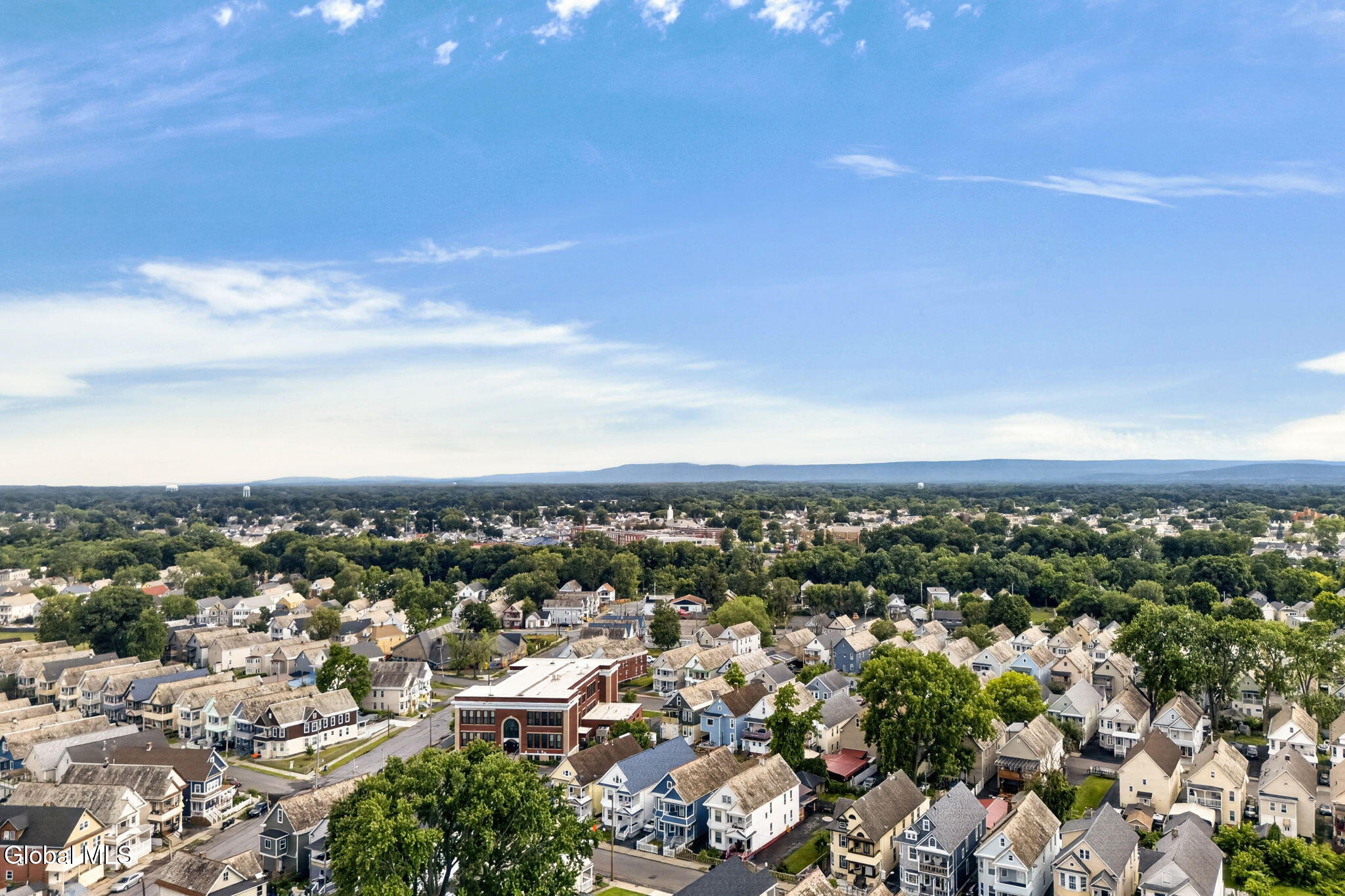 928 Delamont Avenue Schenectady NY 12307