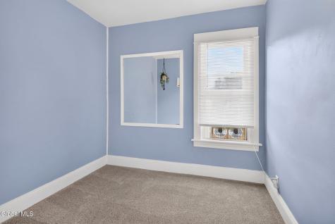 1034 Glendale Place Schenectady NY 12303