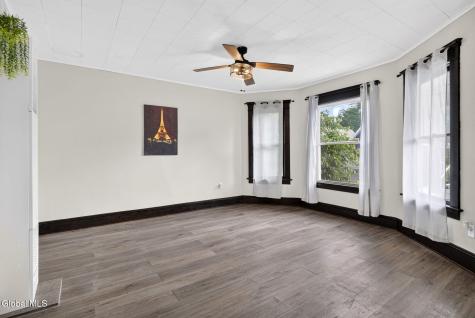 1034 Glendale Place Schenectady NY 12303