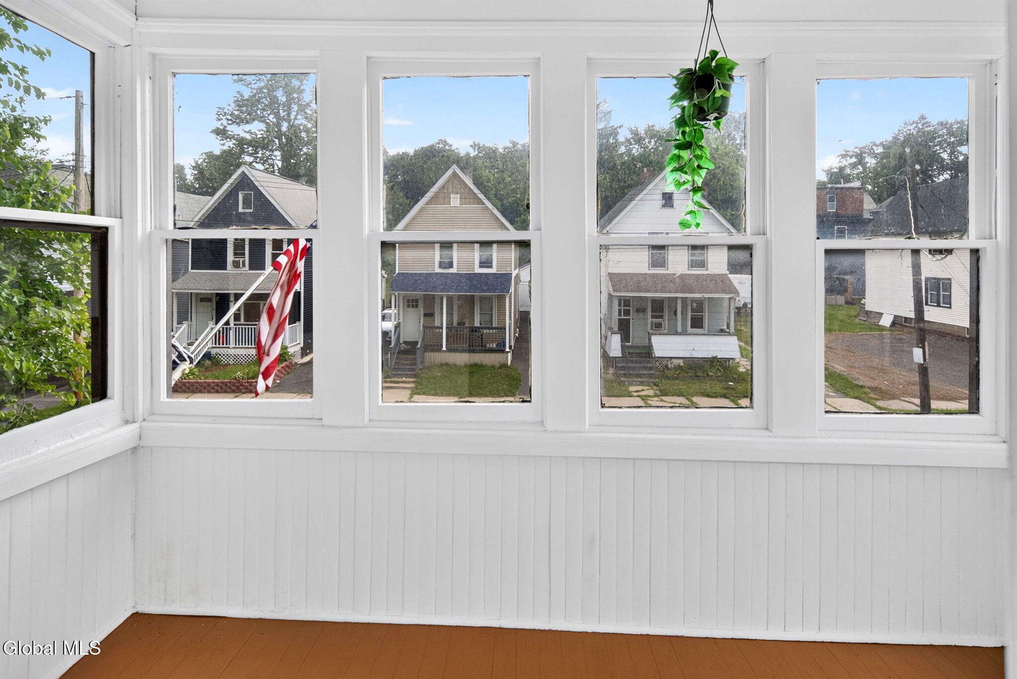 1034 Glendale Place Schenectady NY 12303