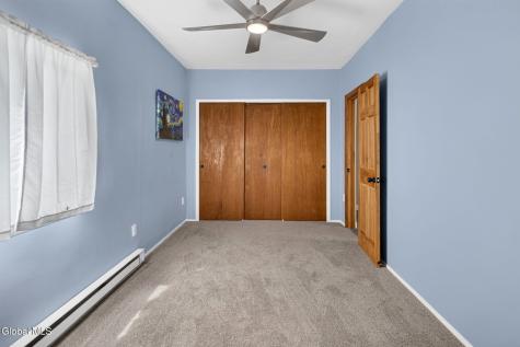 1034 Glendale Place Schenectady NY 12303