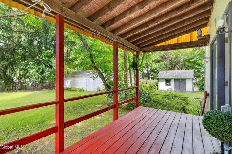 1034 Glendale Place Schenectady NY 12303