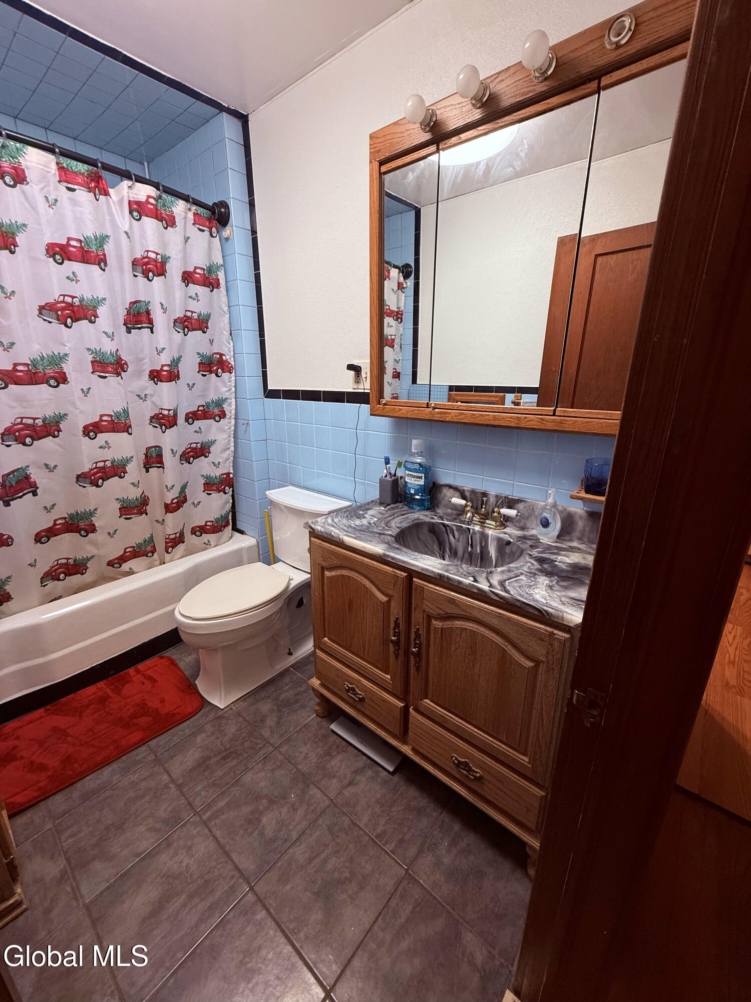 11 Miller Avenue Cohoes NY 12047