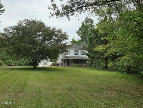116 Clamsteam Road Halfmoon NY 12065