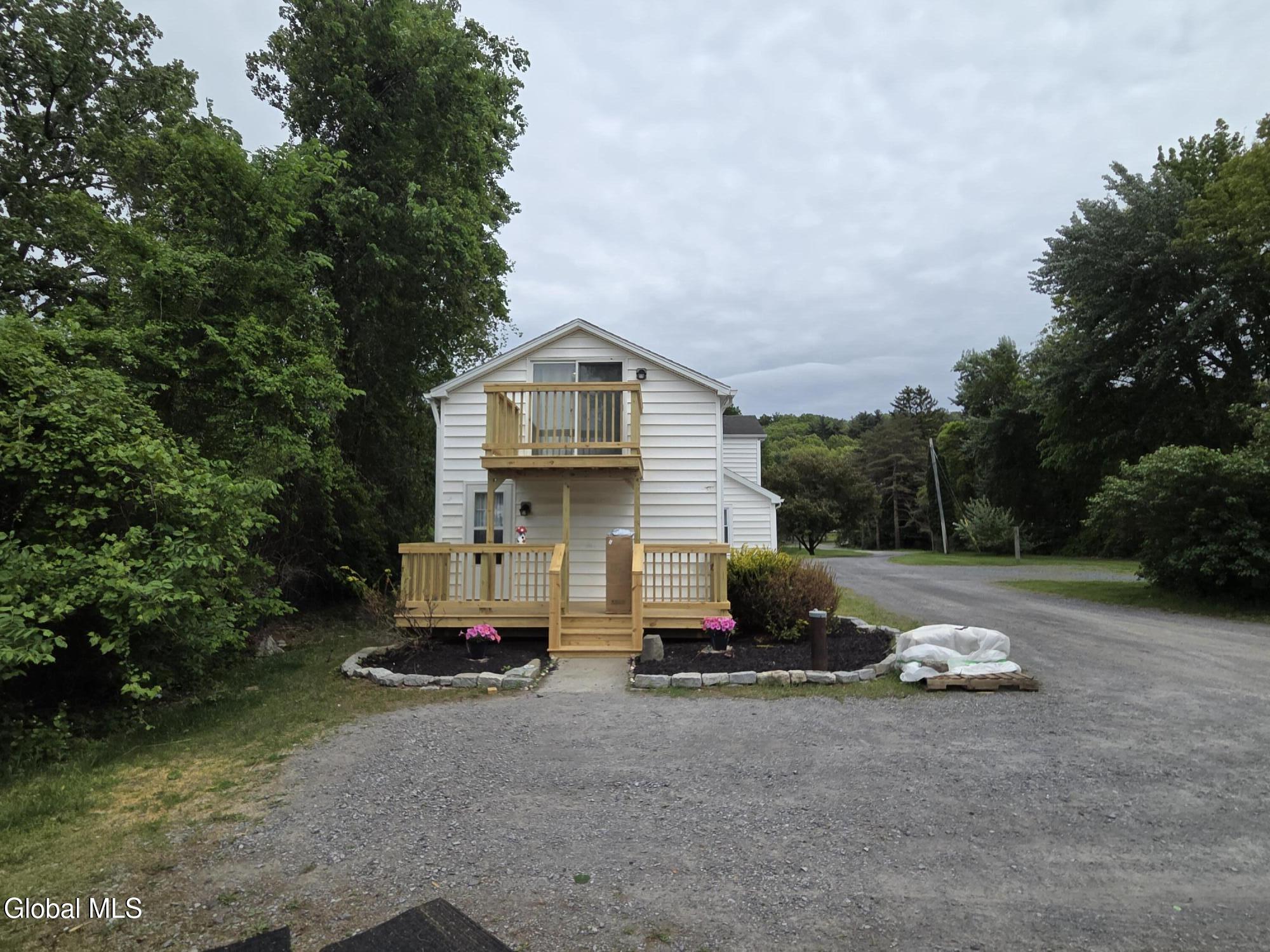 116 Clamsteam Road Halfmoon NY 12065
