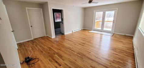 116 Clamsteam Road Halfmoon NY 12065