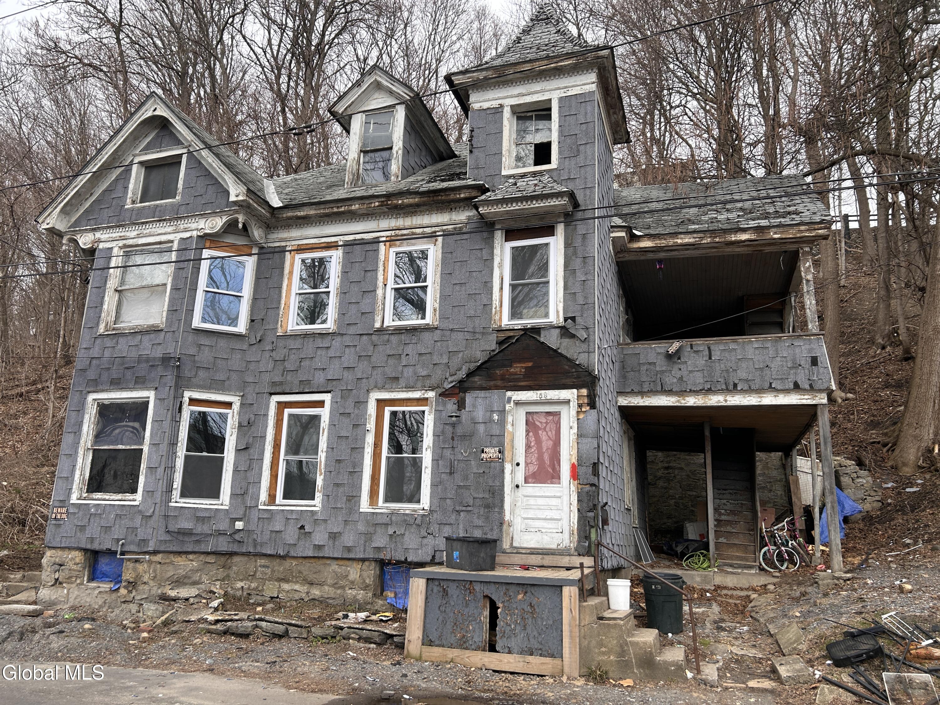 158 Forbes Street Amsterdam NY 12010