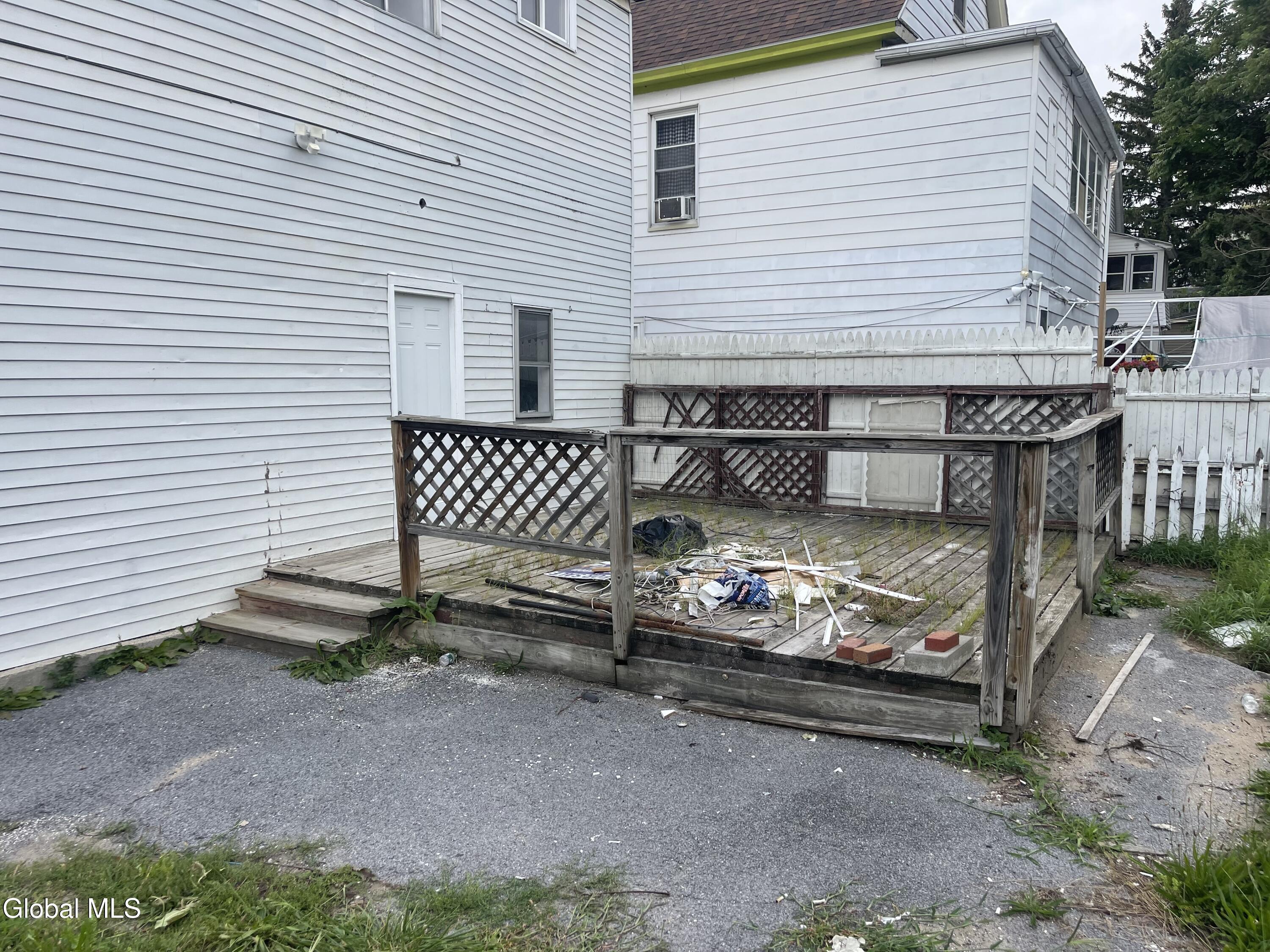 1083 Congress Street Schenectady NY 12303