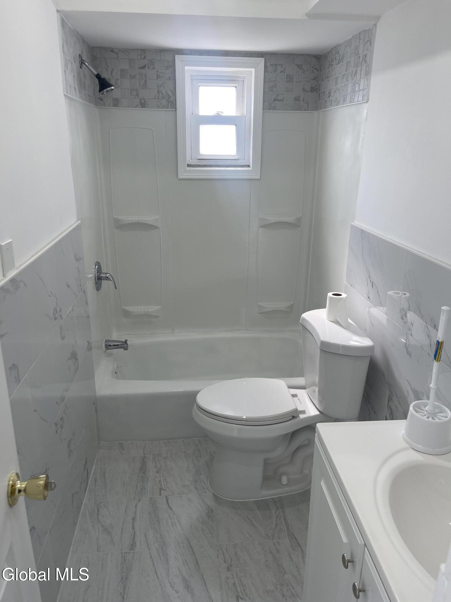 1083 Congress Street Schenectady NY 12303