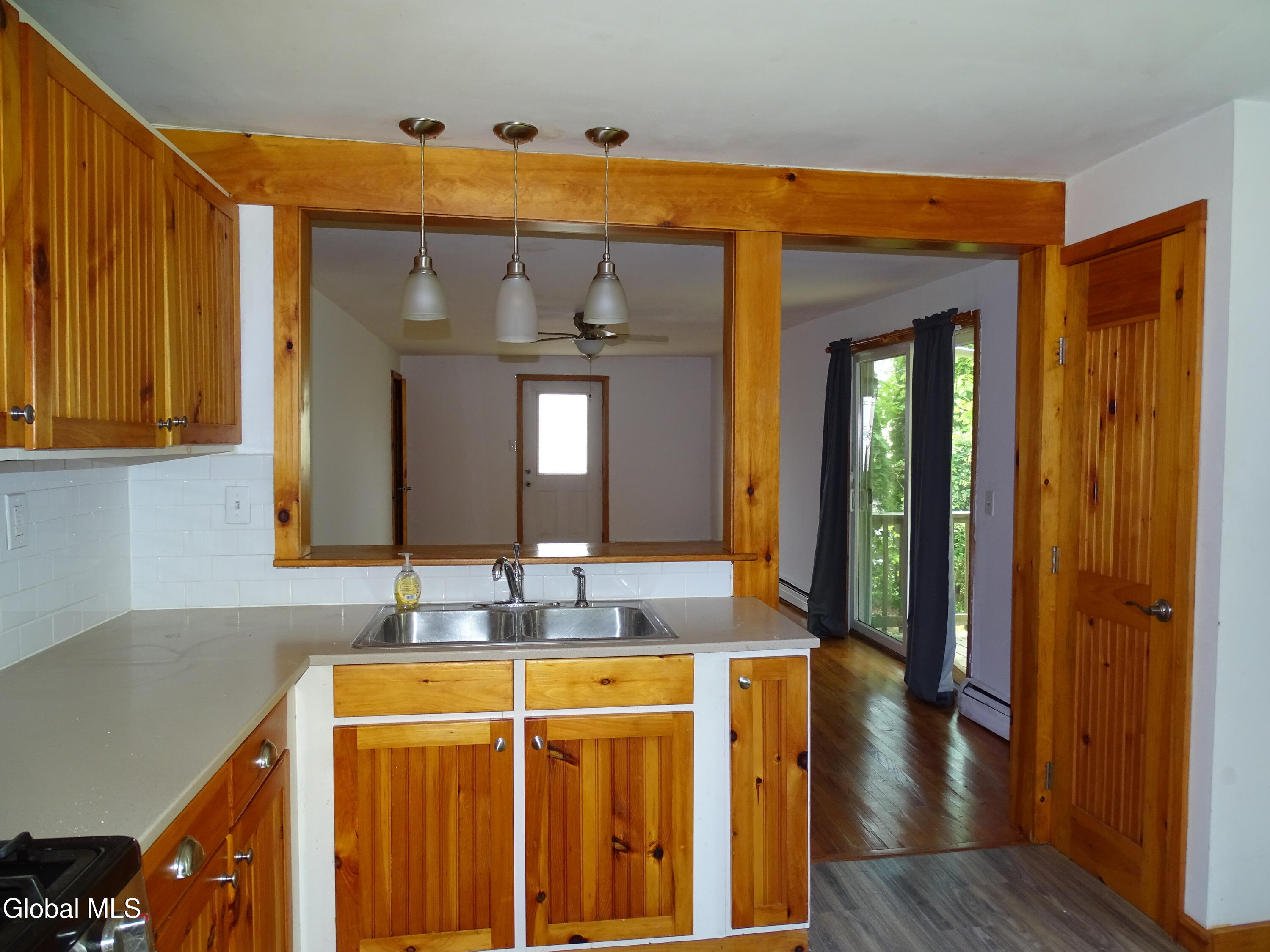 17 Neptune Street Rensselaer NY 12144