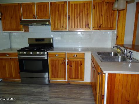 17 Neptune Street Rensselaer NY 12144
